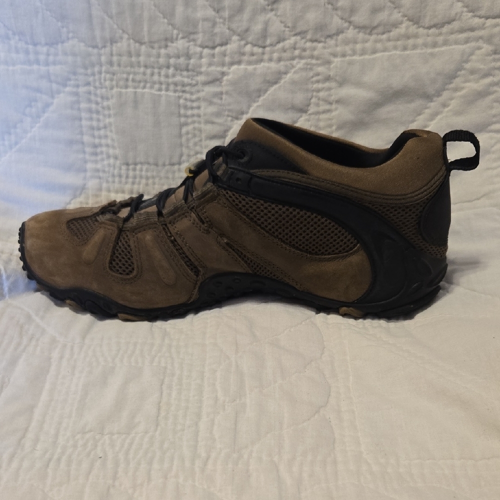 Men's Athletic Brown Trail Shoes - Picture 4 of 7